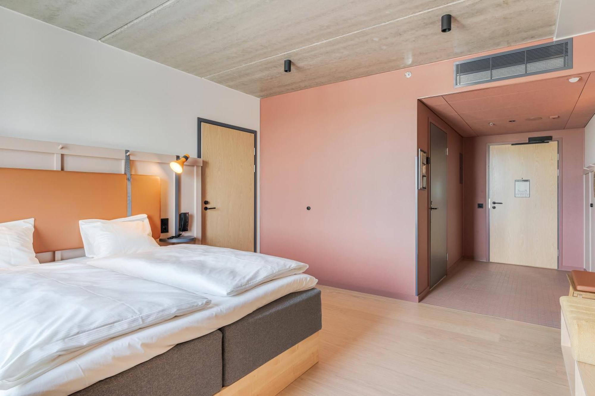 וואנטאה Comfort Hotel Helsinki Airport מראה חיצוני תמונה